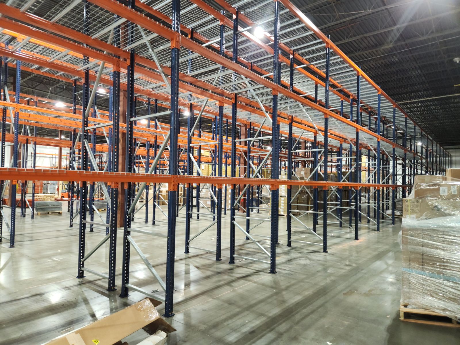 An Optimized Warehouse Solutions Layout with The Right Equipment Drives Operational Excellence